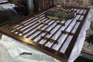 辦公室不銹鋼屏風(fēng)加工，優(yōu)雅現(xiàn)代風(fēng)格【恒宇泰金屬】