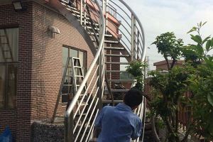 不銹鋼樓梯加工多少錢？真材實(shí)料安全第一【恒宇泰金屬】