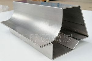 激光切割鈑金折彎加工廠，【恒宇泰金屬】不銹鋼折彎加工的注意事項