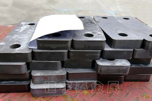 鈑金激光切割加工廠家-【恒宇泰金屬】不銹鋼能帶膜切割0.1mm精度