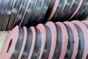 激光加工切割廠家-【恒宇泰金屬】10年激光切割經(jīng)驗(yàn)操作工程師