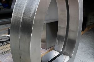 不銹鋼加工設備解析