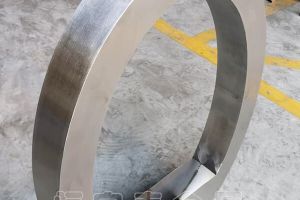 不銹鋼加工廠為大家分享不銹鋼拉絲與拋光有何區(qū)別