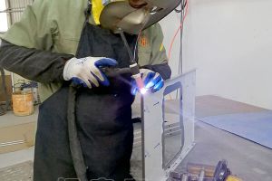 機器人焊接加工的特點