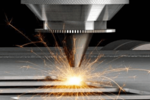 探討如何高效且精確地進(jìn)行激光切割加工以實(shí)現(xiàn)穿孔