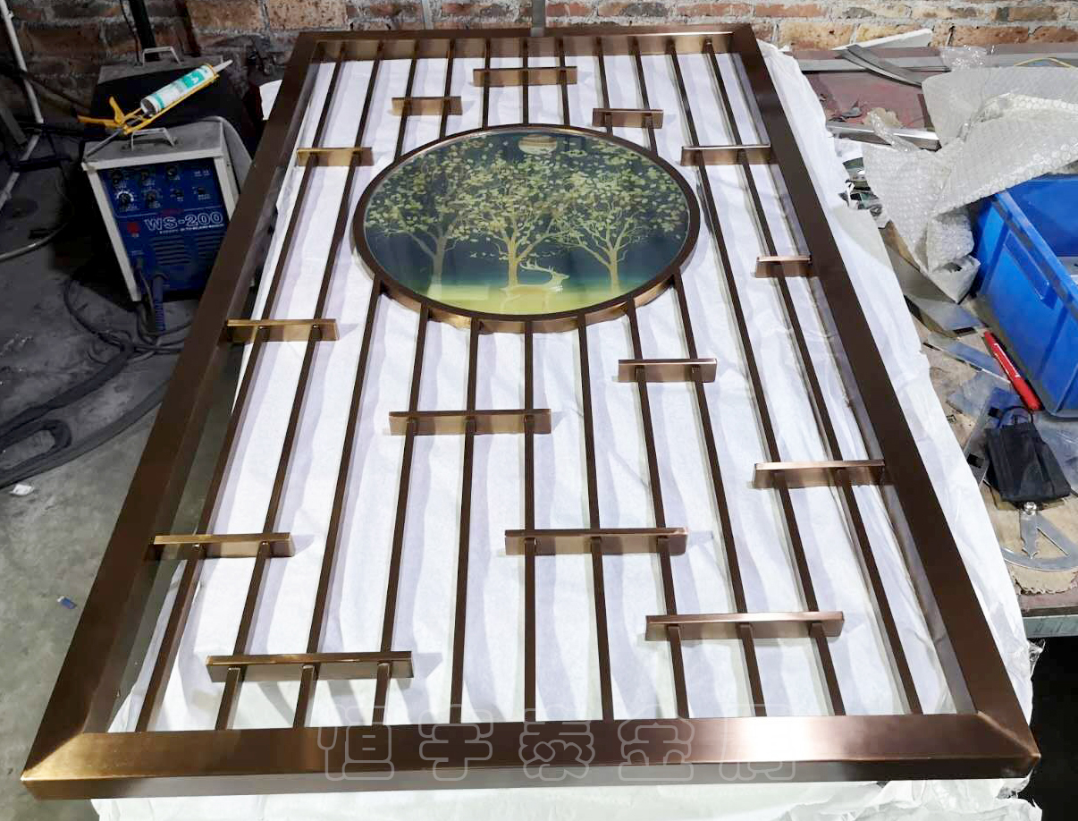不銹鋼雕花屏風(fēng)加工