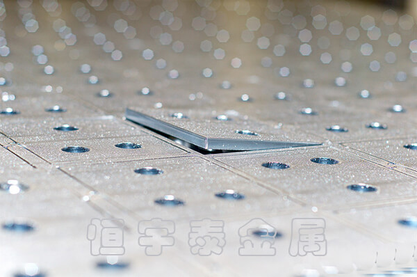 激光切割加工廠家是如何降低噪音的