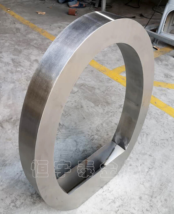 不銹鋼加工廠為大家分享不銹鋼拉絲與拋光有何區(qū)別