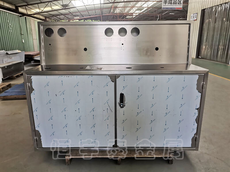 鈑金加工 如何辨別服務(wù)器機箱的好壞