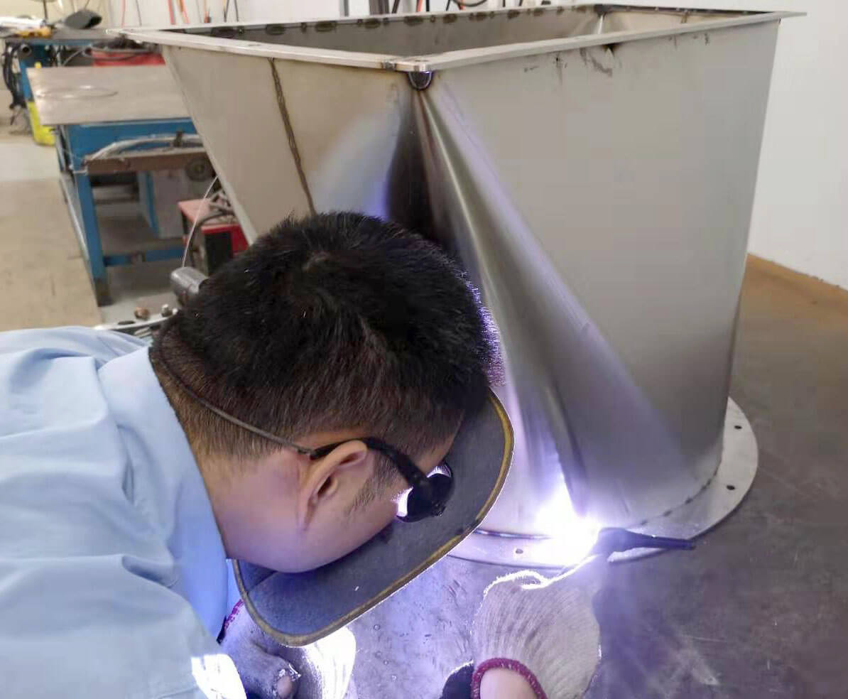 零部件焊接加工時(shí)需要關(guān)注以下幾個(gè)方面