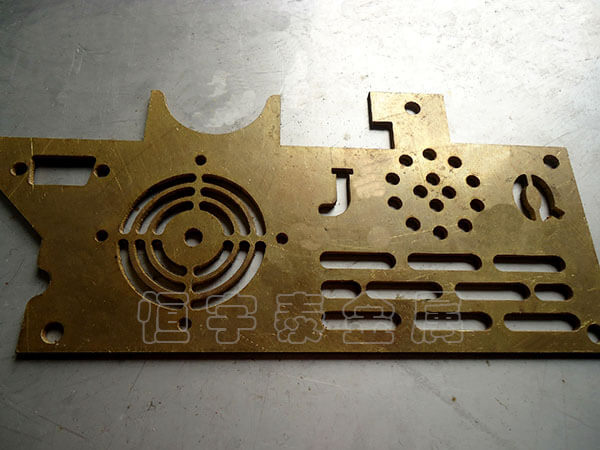 如何評(píng)估激光切割機(jī)的切割效果