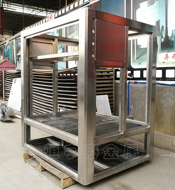 在鈑金加工過程中 CNC加工所采用的方法和技巧